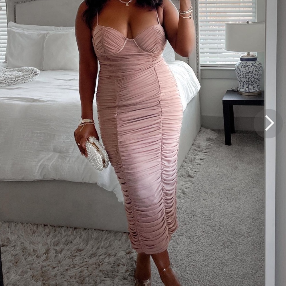 Beautiful dress,  no longer available sold out